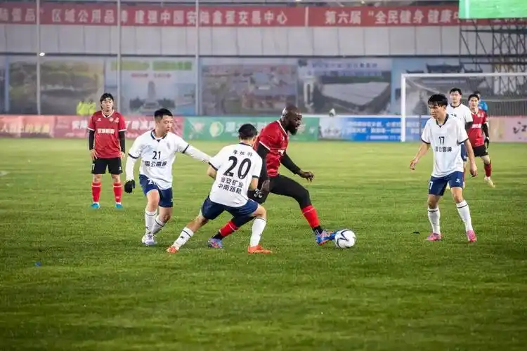 99ER热精品视频人际关系高手的秘诀：少管闲事 